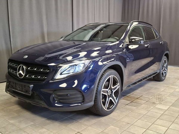Mercedes-Benz GLA 200